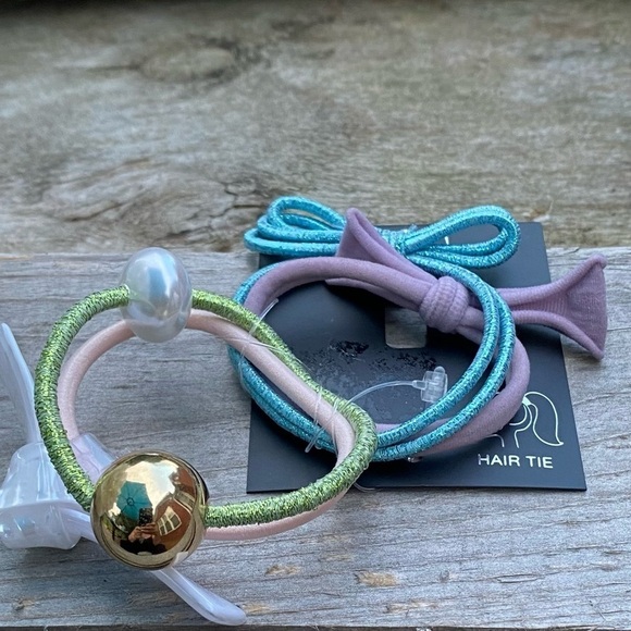 NWT LOT / BUNDLE OF SCRUNCHIES AND HAIR TIES BY INC. - Picture 7 of 10